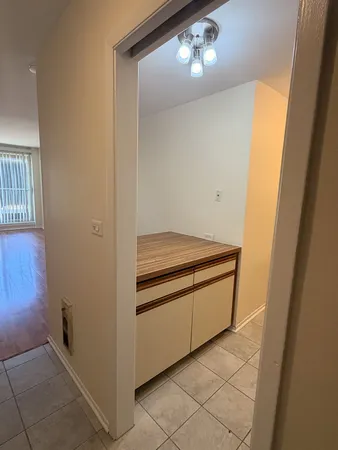 $1,400 | 1950 Cherry Lane, Unit 316, Northbrook, IL 60062