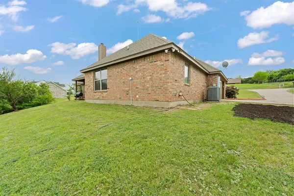 $585,000 | 439 Stone Mountain Court, Cresson, TX 76035