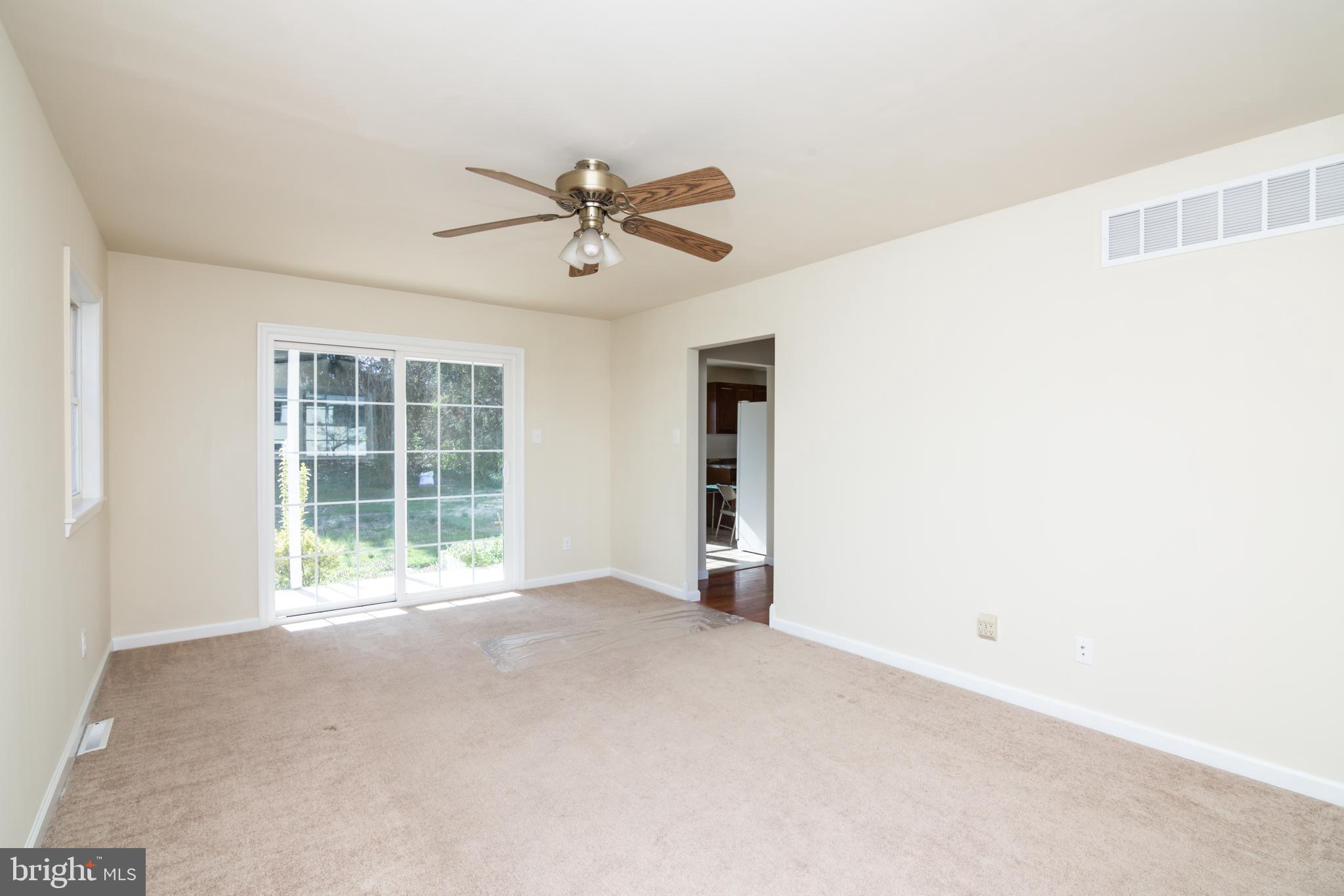 1003 Richfield Road Newark, DE 19713 - Photo 12 of 30 Family room