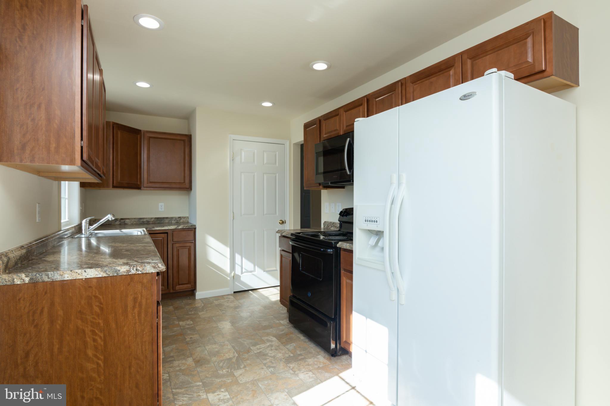 1003 Richfield Road Newark, DE 19713 - Photo 15 of 30 Kitchen view