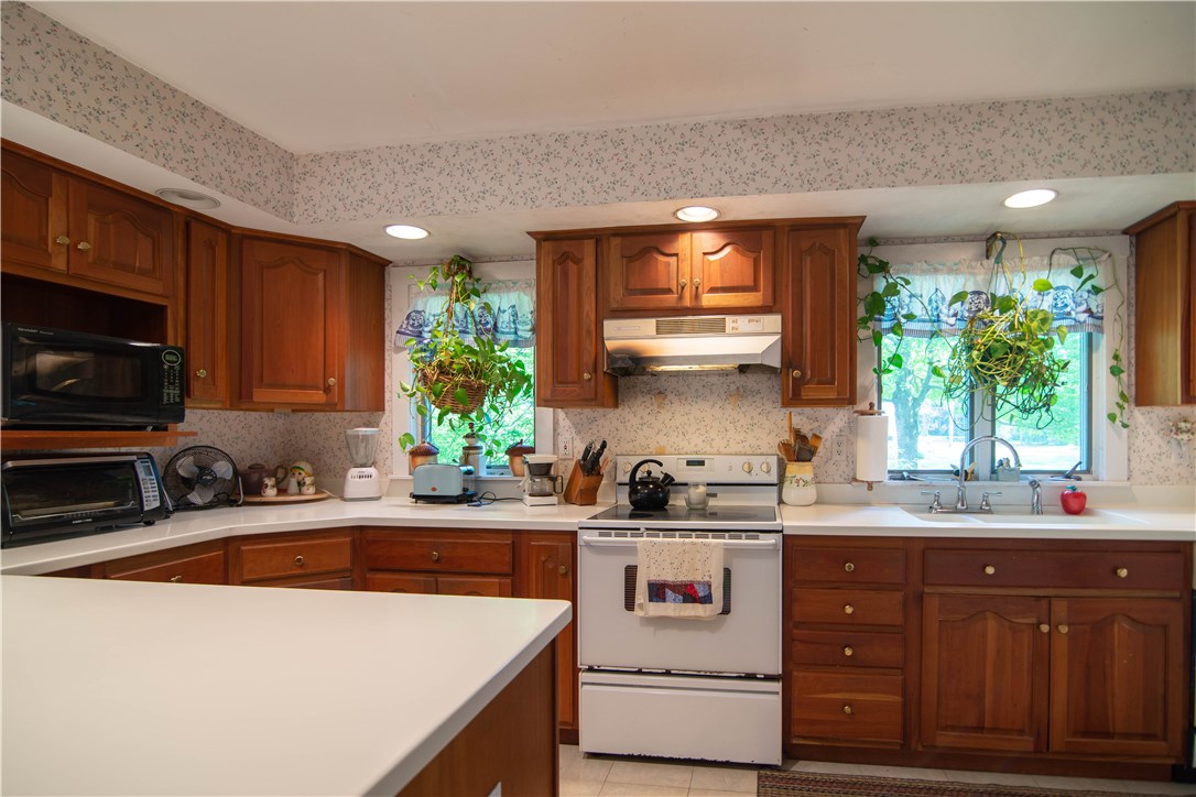 327 New Meadow Road Barrington, RI 02806 - Photo 14 of 26 Gallery Image 14