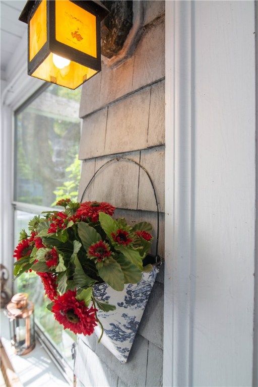327 New Meadow Road Barrington, RI 02806 - Photo 3 of 26 Gallery Image 3