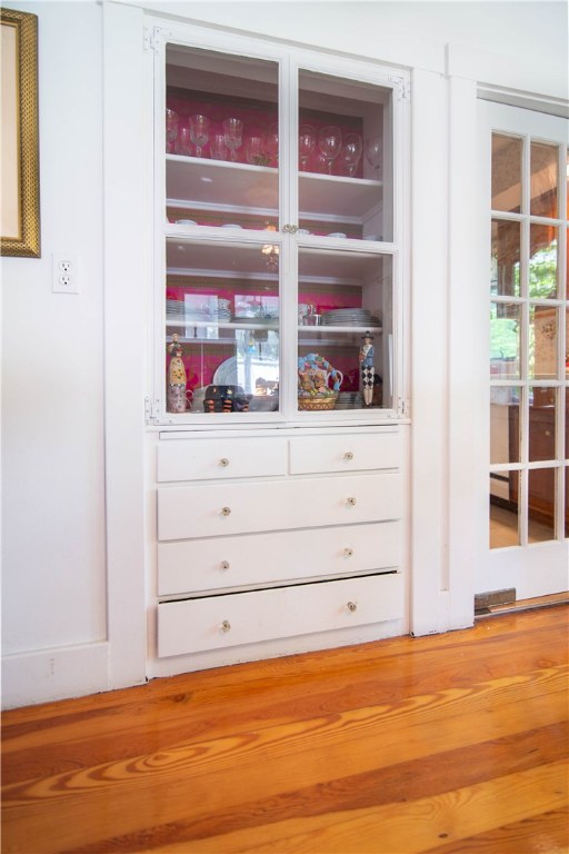 327 New Meadow Road Barrington, RI 02806 - Photo 6 of 26 Gallery Image 6