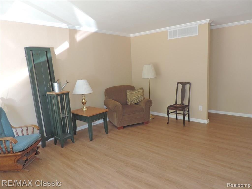 5894 Wedgewood Road Canton, MI 48187 - Photo 4 of 25
