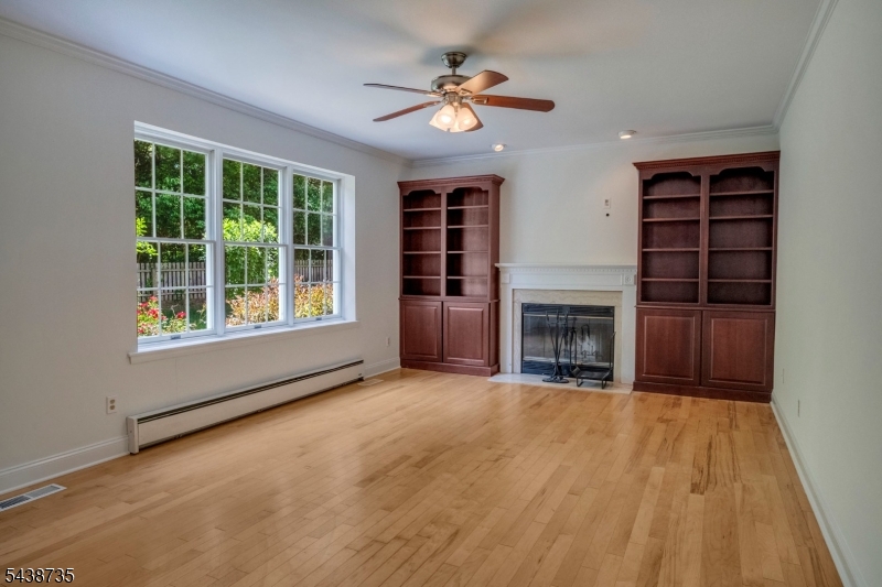 8 Glen Eagles Road Washington, NJ 07882 - Photo 10 of 41