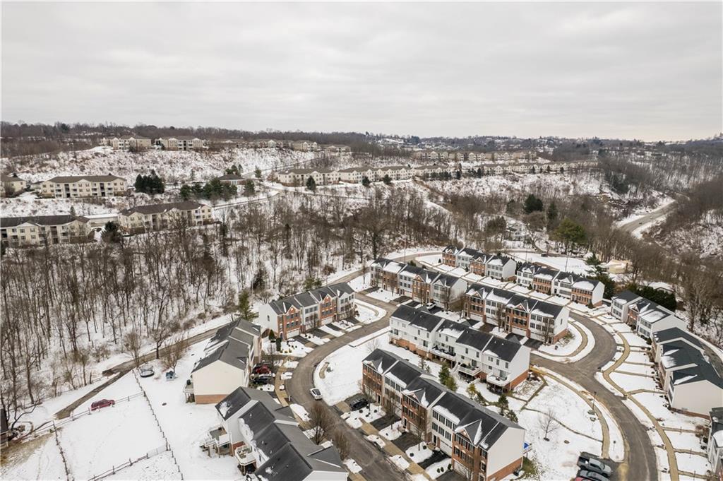 271 Overlook Court Coraopolis, PA 15108 - Photo 45 of 46 an aerial view of multiple house