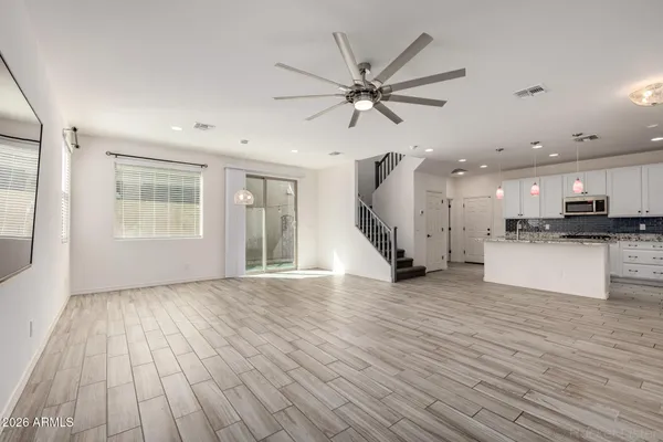 $2,395 | 1712 South 82nd Place, Mesa, AZ 85209