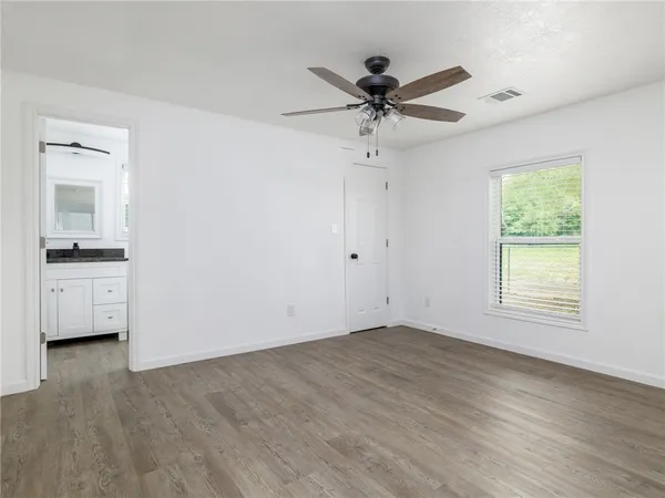$1,500 | 202 North Arendell, Gause, TX 77857