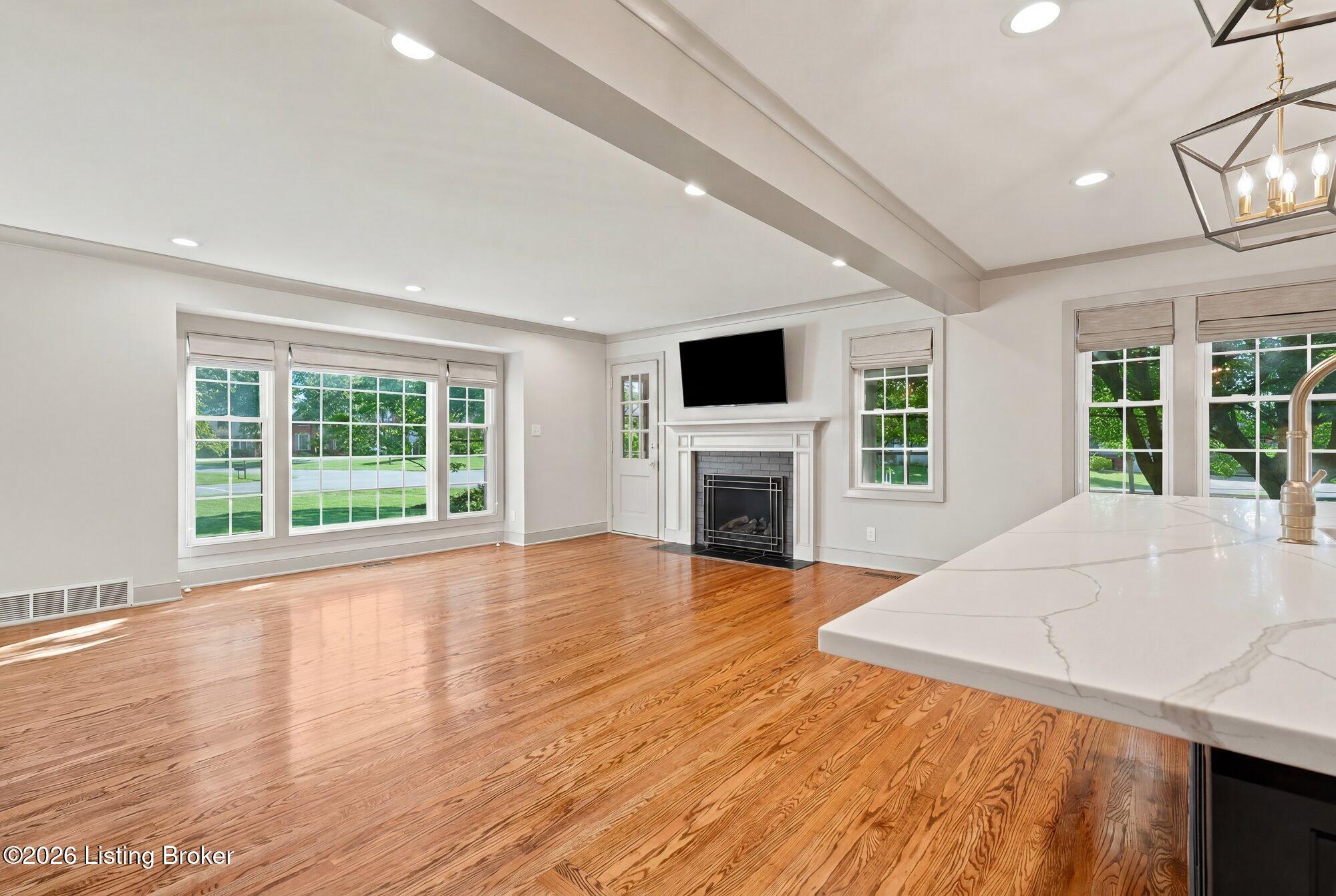 100 Gibson Road Louisville, KY 40207 - Photo 11 of 36 40-100-gibson-rd-3305