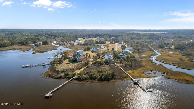 $619,000 | 111 Jade Street, Beaufort, NC 28516