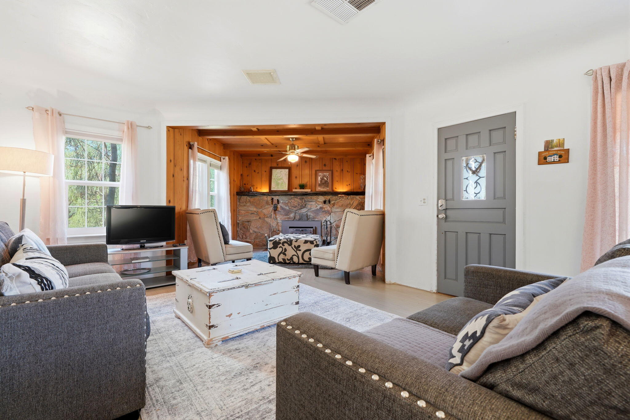 40716 Old Three Rivers Road Three Rivers, CA 93271 - Photo 11 of 79 Gallery Image 11