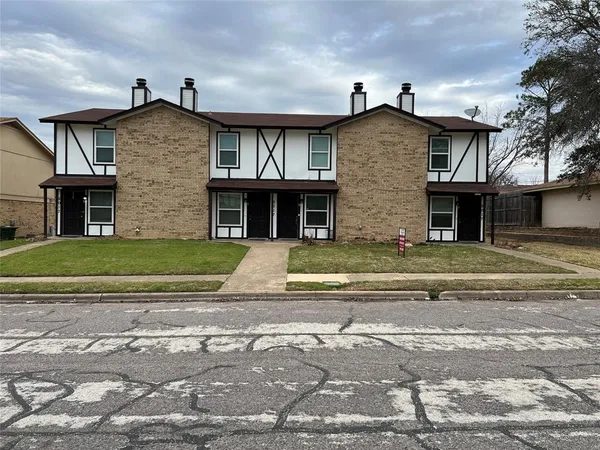 $1,500 | 2017 Paisley Drive, Unit D, Arlington, TX 76015