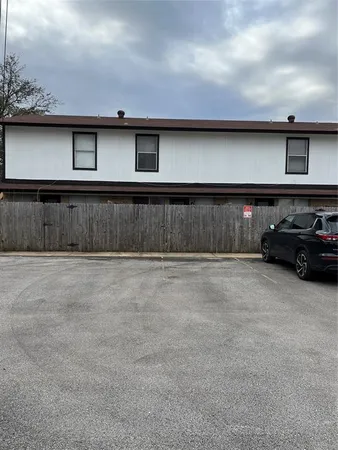 $1,500 | 2017 Paisley Drive, Unit D, Arlington, TX 76015