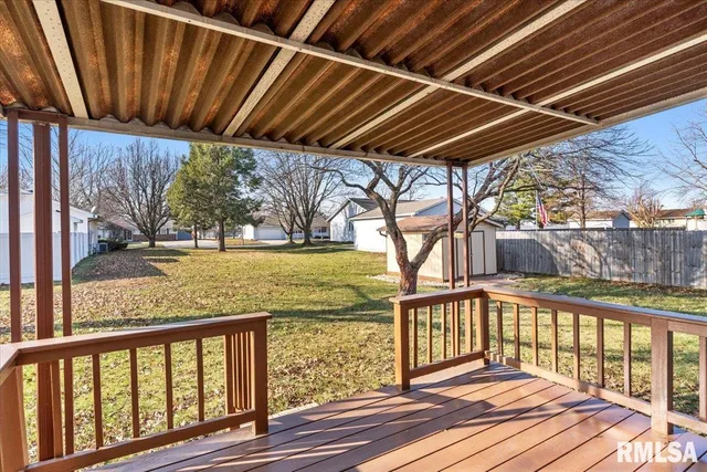 $199,900 | 114 Lippold Street, Farmersville, IL 62533