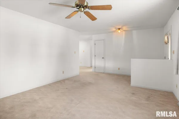 $199,900 | 114 Lippold Street, Farmersville, IL 62533