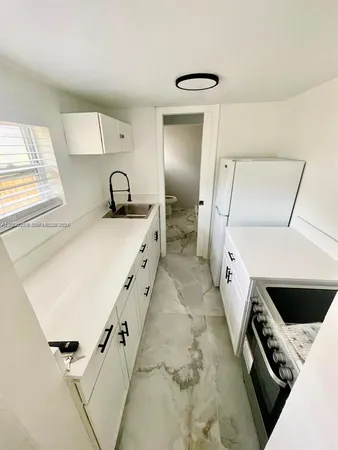 $1,500 | 1649 Northeast 8th Avenue, Unit 1, Fort Lauderdale, FL 33305