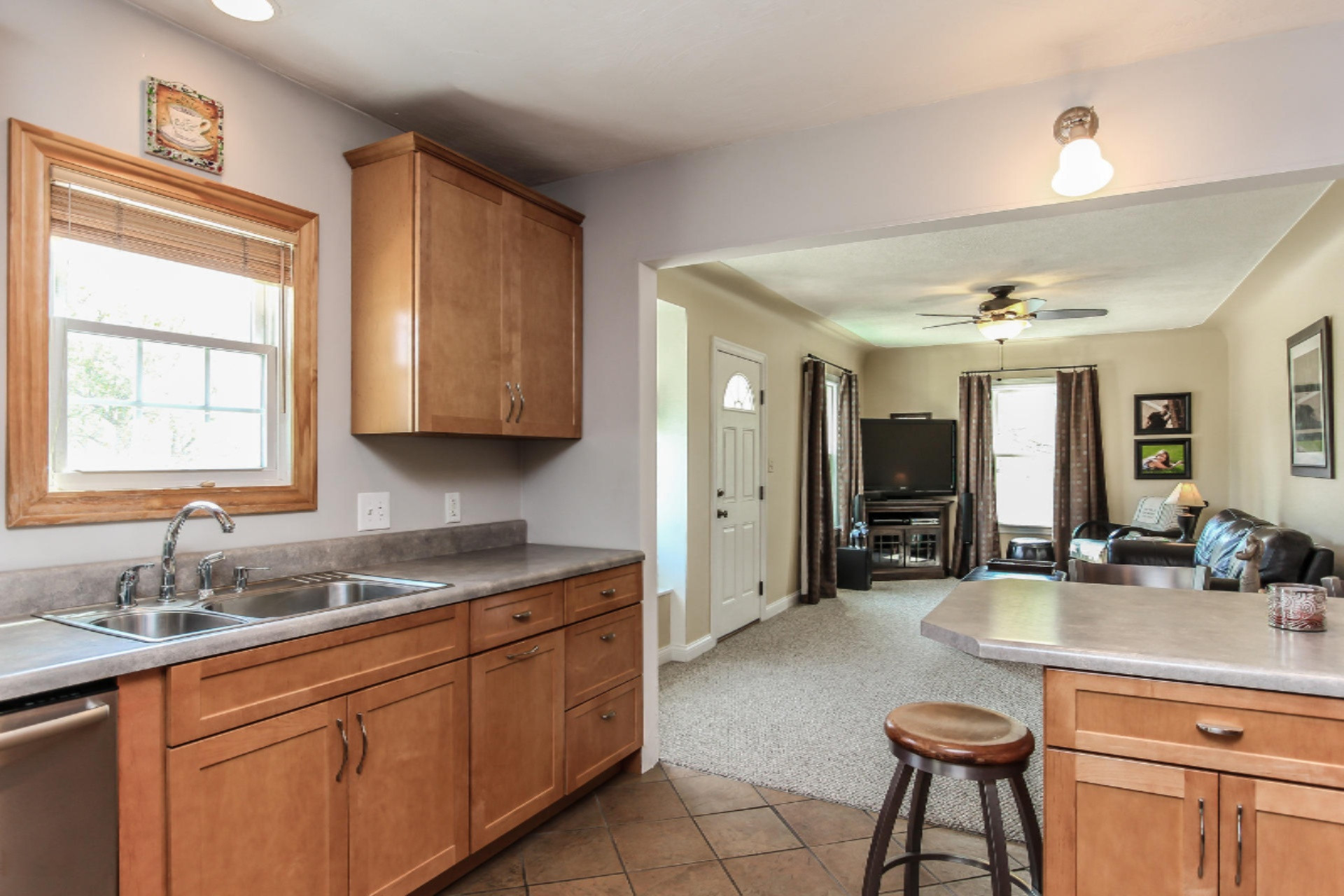 811 Port Sheldon Street Jenison, MI 49428 - Photo 11 of 33 012-Kitchen-1645510-medium
