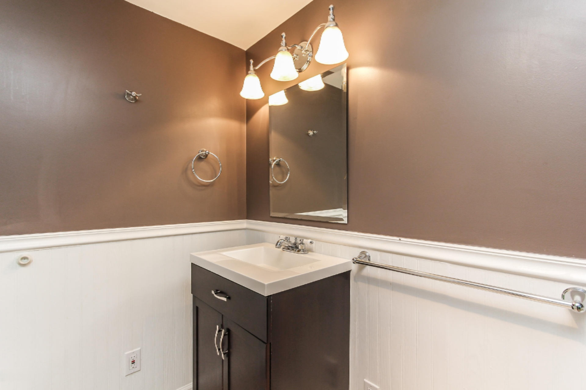 811 Port Sheldon Street Jenison, MI 49428 - Photo 21 of 33 022-Bathroom-1645524-medium