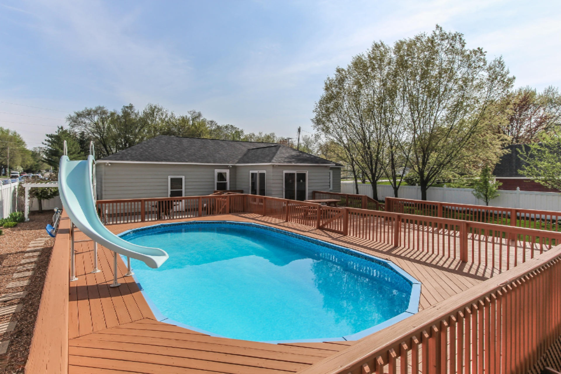 811 Port Sheldon Street Jenison, MI 49428 - Photo 27 of 33 026-Pool-1645521-medium