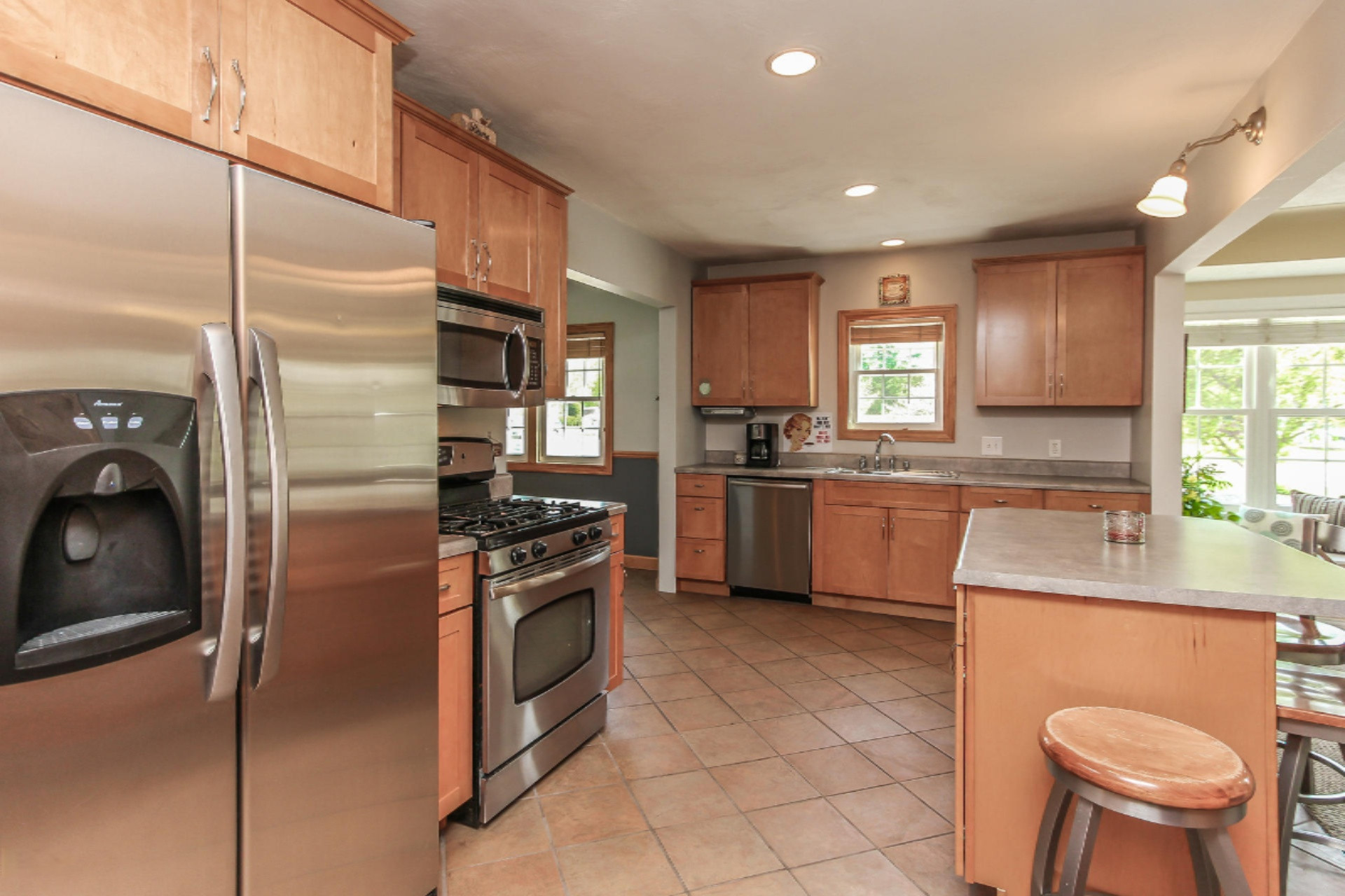 811 Port Sheldon Street Jenison, MI 49428 - Photo 9 of 33 010-Kitchen-1645512-medium