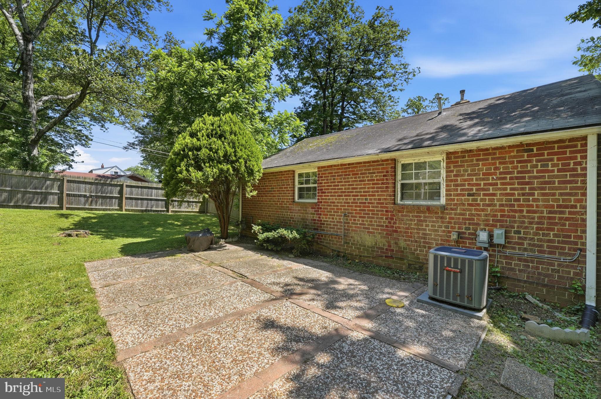 2911 Weisman Road Silver Spring, MD 20902 - Photo 20 of 21