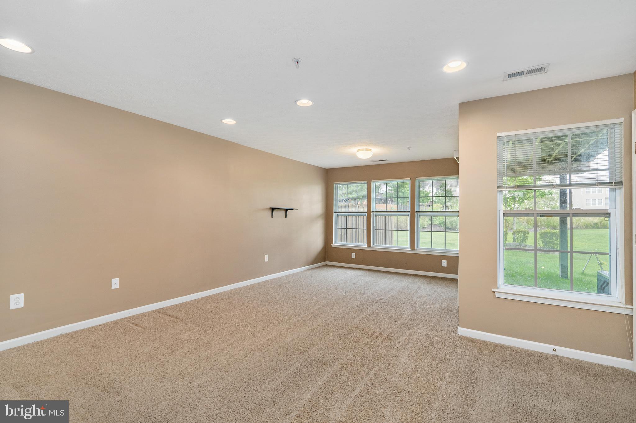 9826 Biggs Road Baltimore, MD 21220 - Photo 5 of 43 Bright and Airy First Level Living Room