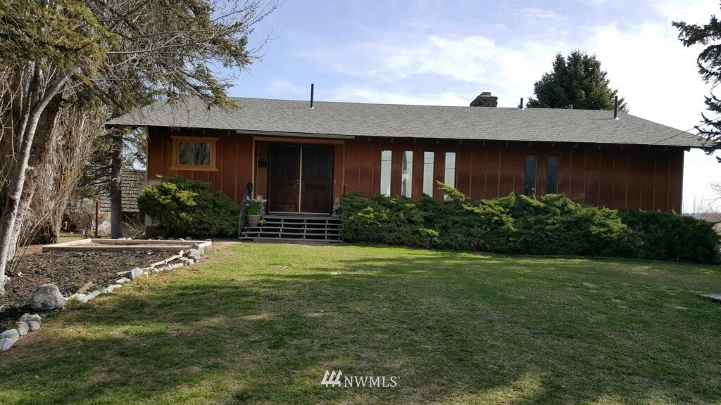 2659 Elgin Road Northeast Moses Lake, WA 98837 - Photo 1 of 14 Gallery Image 1