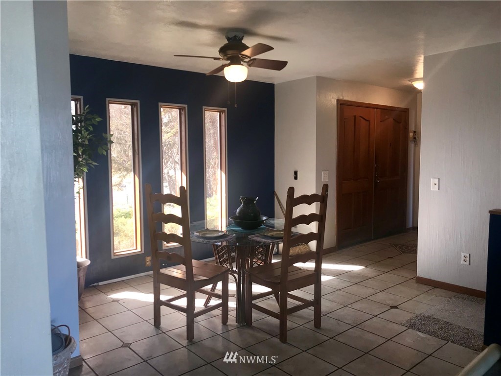 2659 Elgin Road Northeast Moses Lake, WA 98837 - Photo 9 of 14 Gallery Image 9