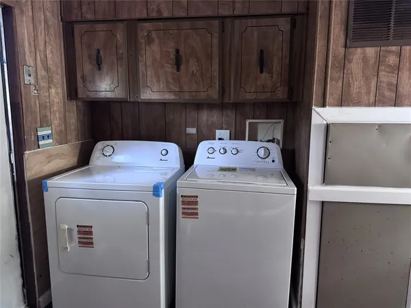 $950 | 854 Queenswood, Montgomery, TX 77316