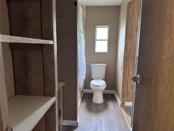 $950 | 854 Queenswood, Montgomery, TX 77316