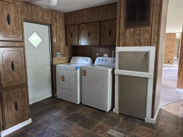 $950 | 854 Queenswood, Montgomery, TX 77316