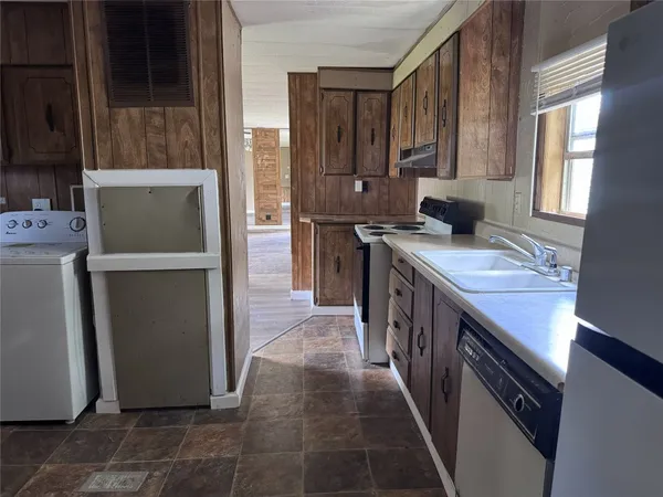 $950 | 854 Queenswood, Montgomery, TX 77316