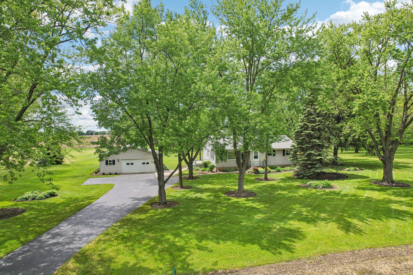 3405 Chukar Road Woodstock, IL 60098 - Photo 38 of 55 Gallery Image 38