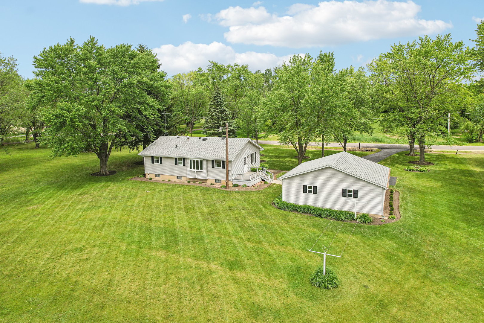 3405 Chukar Road Woodstock, IL 60098 - Photo 47 of 55 Gallery Image 47