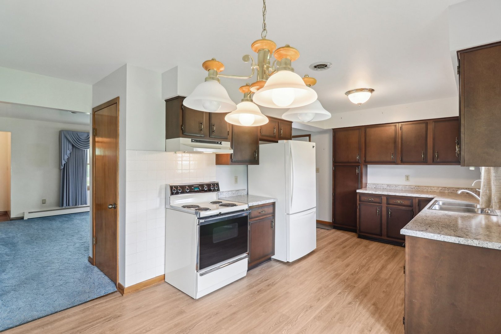 3405 Chukar Road Woodstock, IL 60098 - Photo 8 of 55 Gallery Image 8