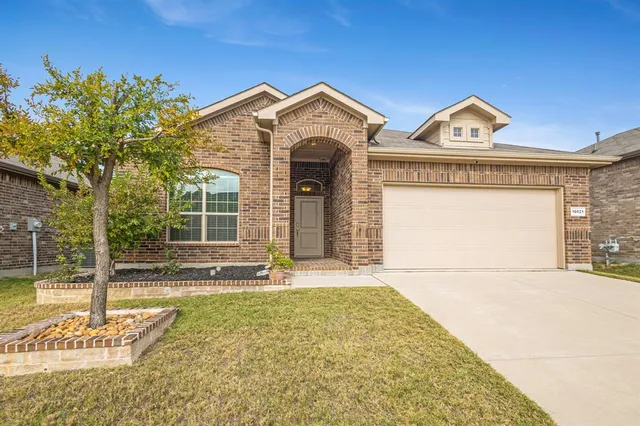 $349,000 | 16021 Tottenhall Pass, Fort Worth, TX 76247