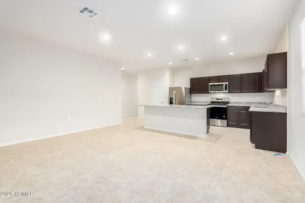 $1,950 | 1810 West Pinkley Avenue, Coolidge, AZ 85128