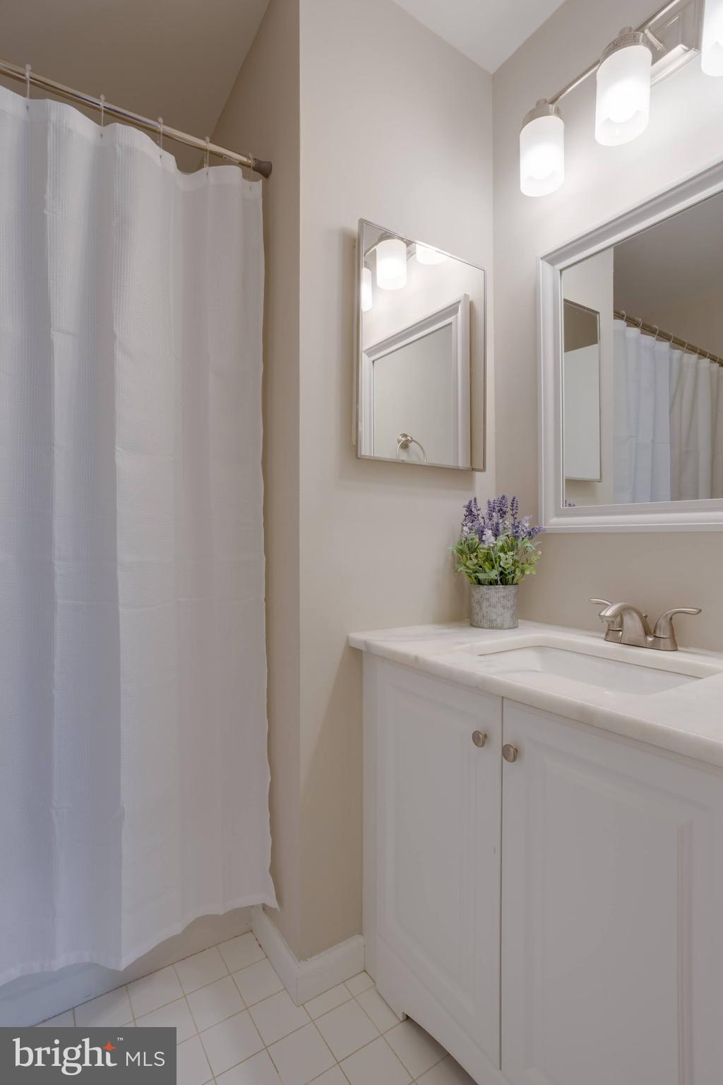 8816 Ridge Hollow Court Springfield, VA 22152 - Photo 24 of 37 Gallery Image 24
