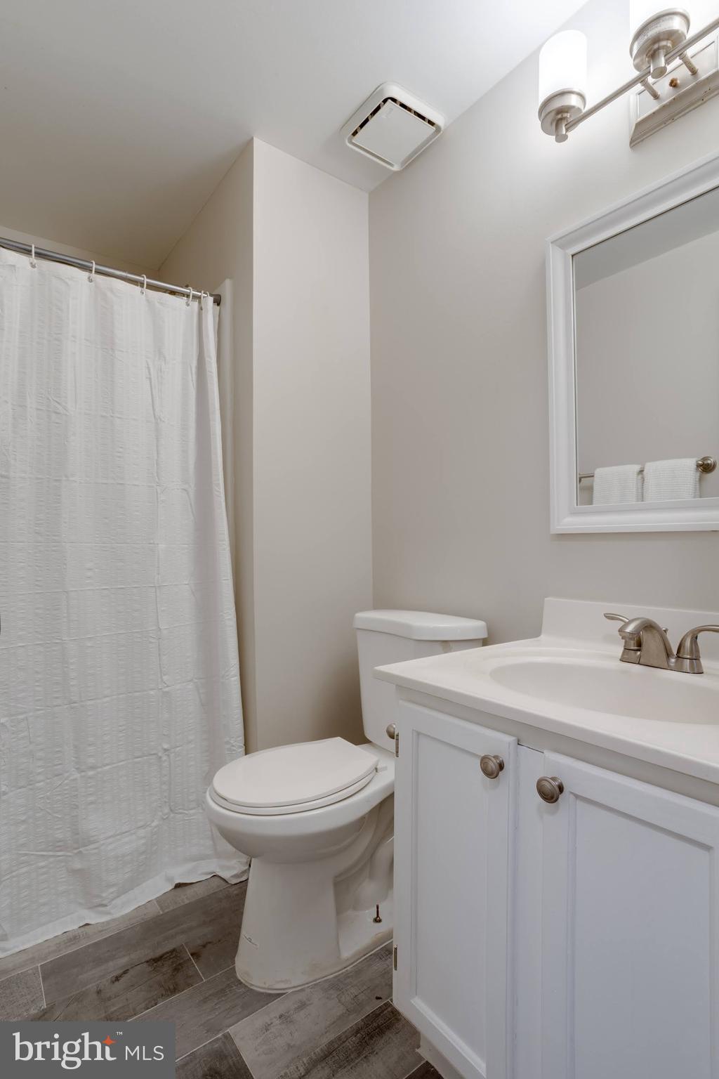 8816 Ridge Hollow Court Springfield, VA 22152 - Photo 32 of 37 Gallery Image 32