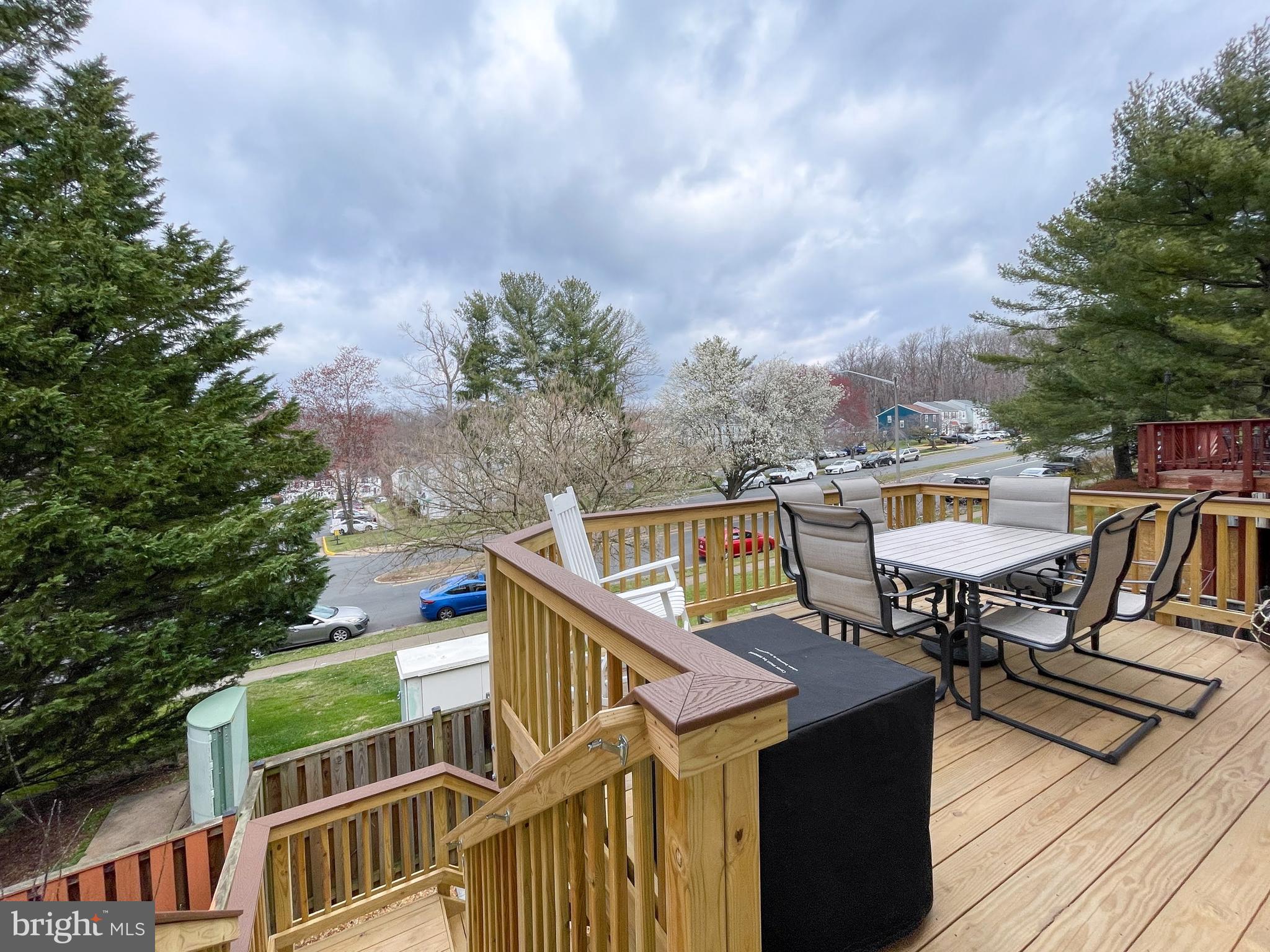 8816 Ridge Hollow Court Springfield, VA 22152 - Photo 4 of 37 Gallery Image 4