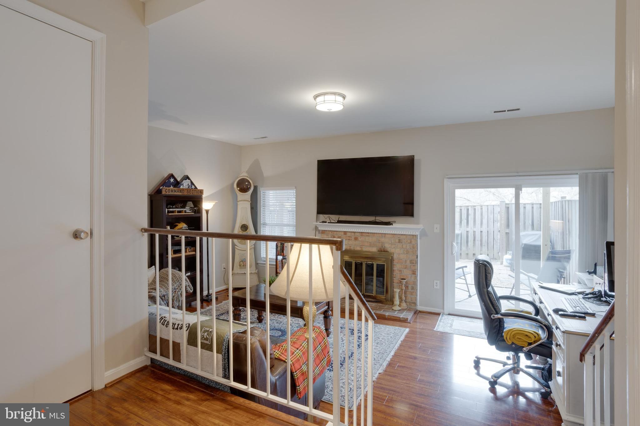 8816 Ridge Hollow Court Springfield, VA 22152 - Photo 6 of 37 Gallery Image 6