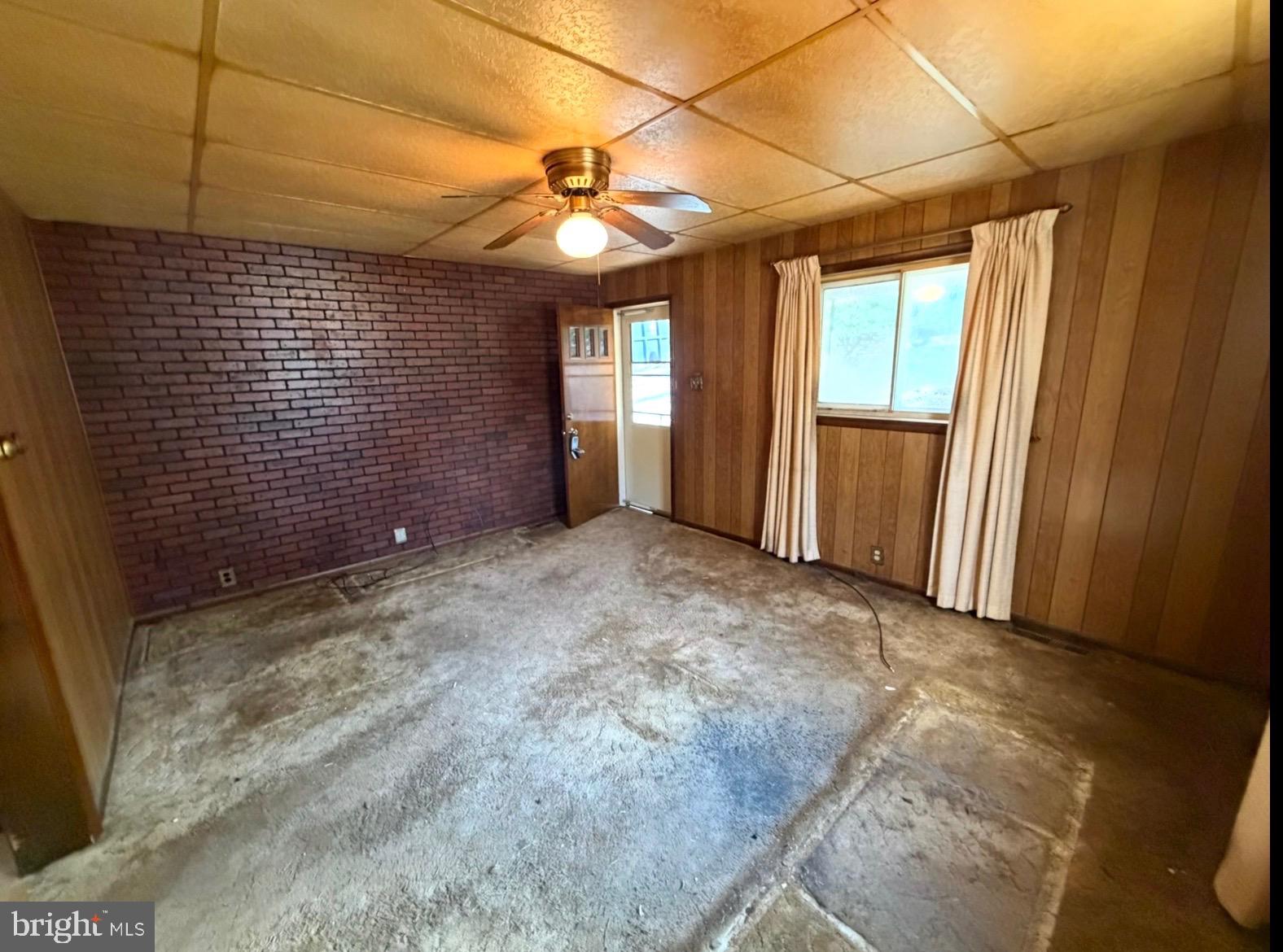309 Gibson Avenue Monongahela, PA 15063 - Photo 28 of 29 a view of an empty room with a window