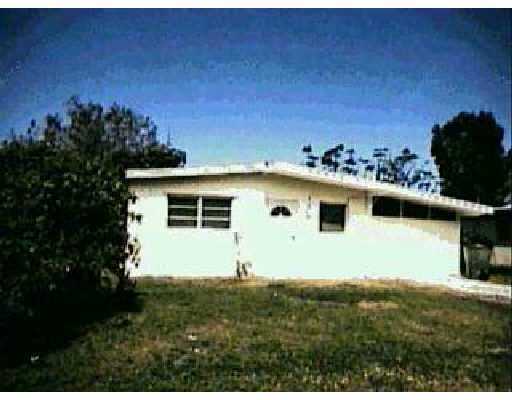 118 Roselyn Fort Pierce, FL 34982 - Photo 1 of 1 Primary Photo