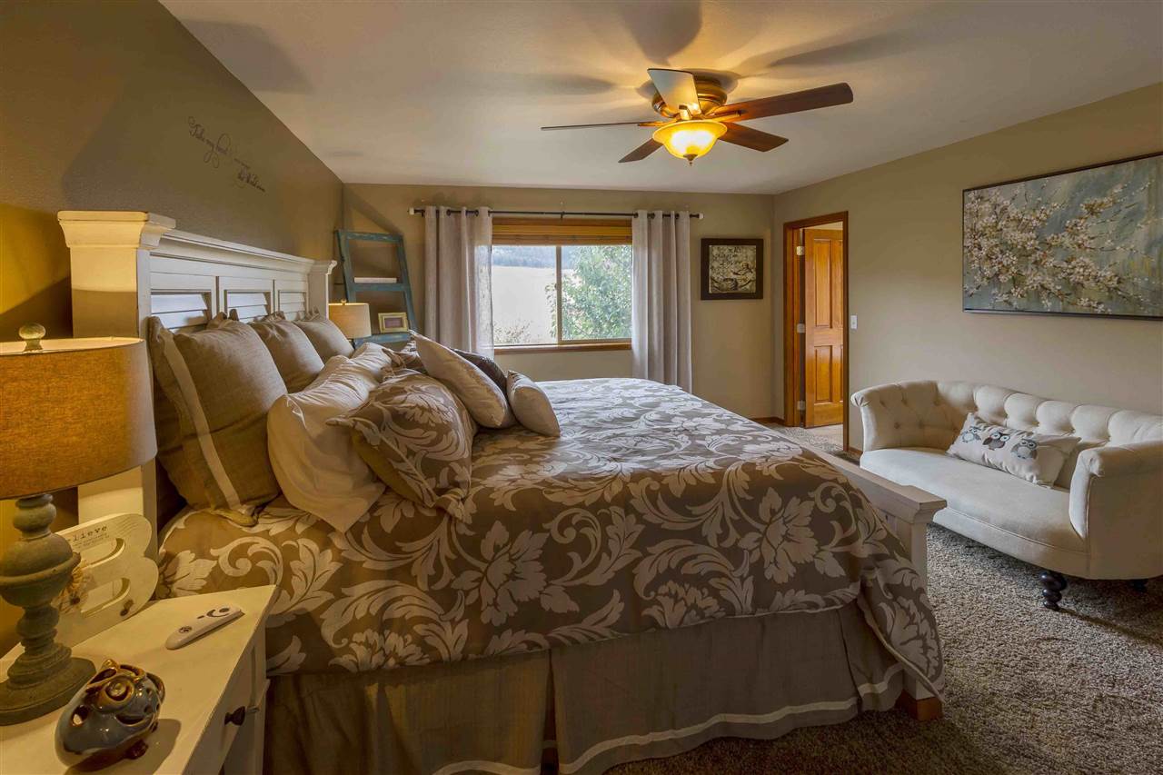 7921 West Woolard Road Deer Park, WA 99006 - Photo 9 of 20