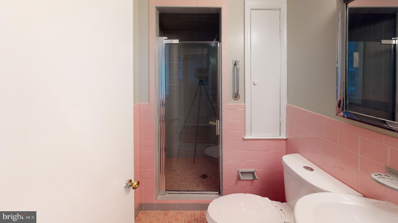 278 Orchard Road Paoli, PA 19301 - Photo 19 of 30 Primary Ensuite Bath