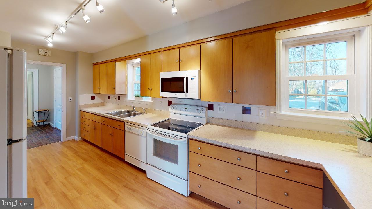 278 Orchard Road Paoli, PA 19301 - Photo 5 of 30 Kitchen