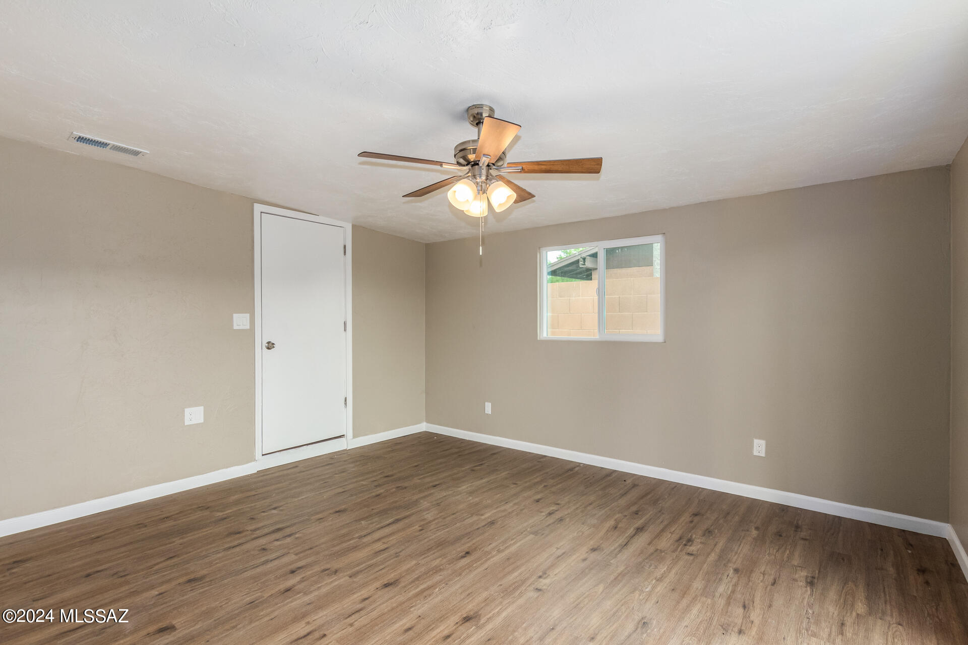 2057 West Wetmore Road Tucson, AZ 85705 - Photo 10 of 37 Gallery Image 10
