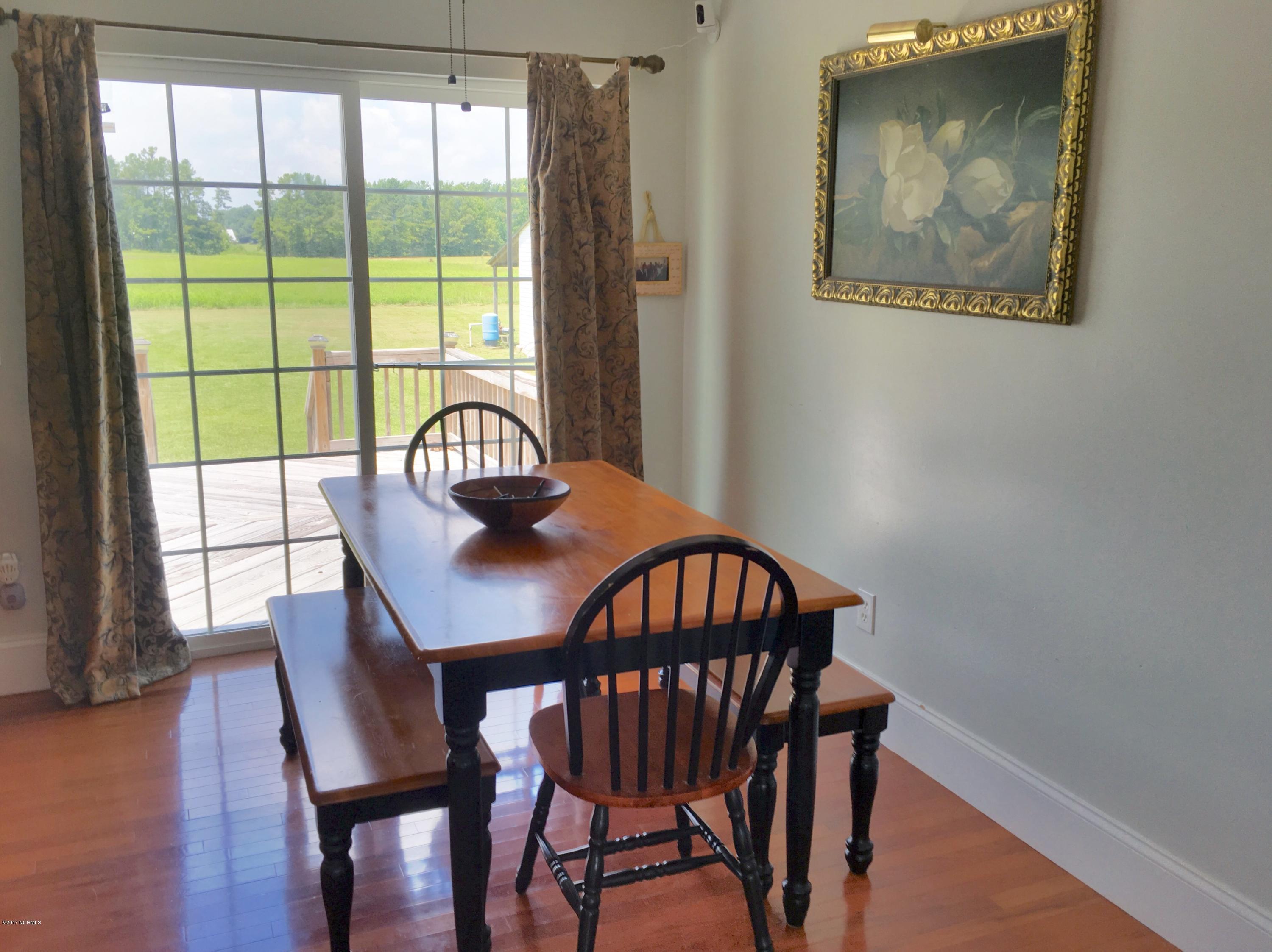 430 Singleton Road Washington, NC 27889 - Photo 11 of 48 20170711_171913111_iOS