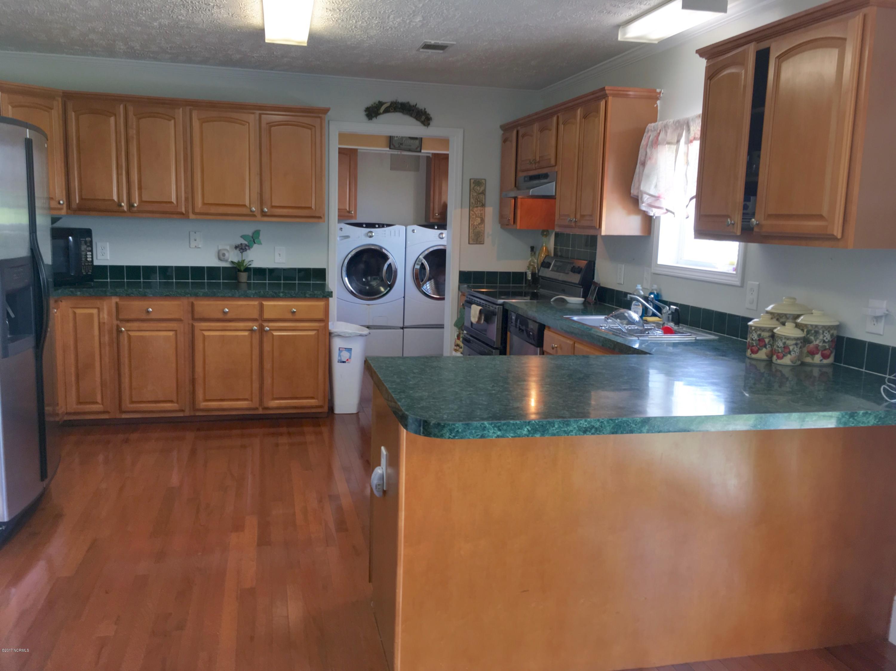 430 Singleton Road Washington, NC 27889 - Photo 13 of 48 20170711_171941344_iOS