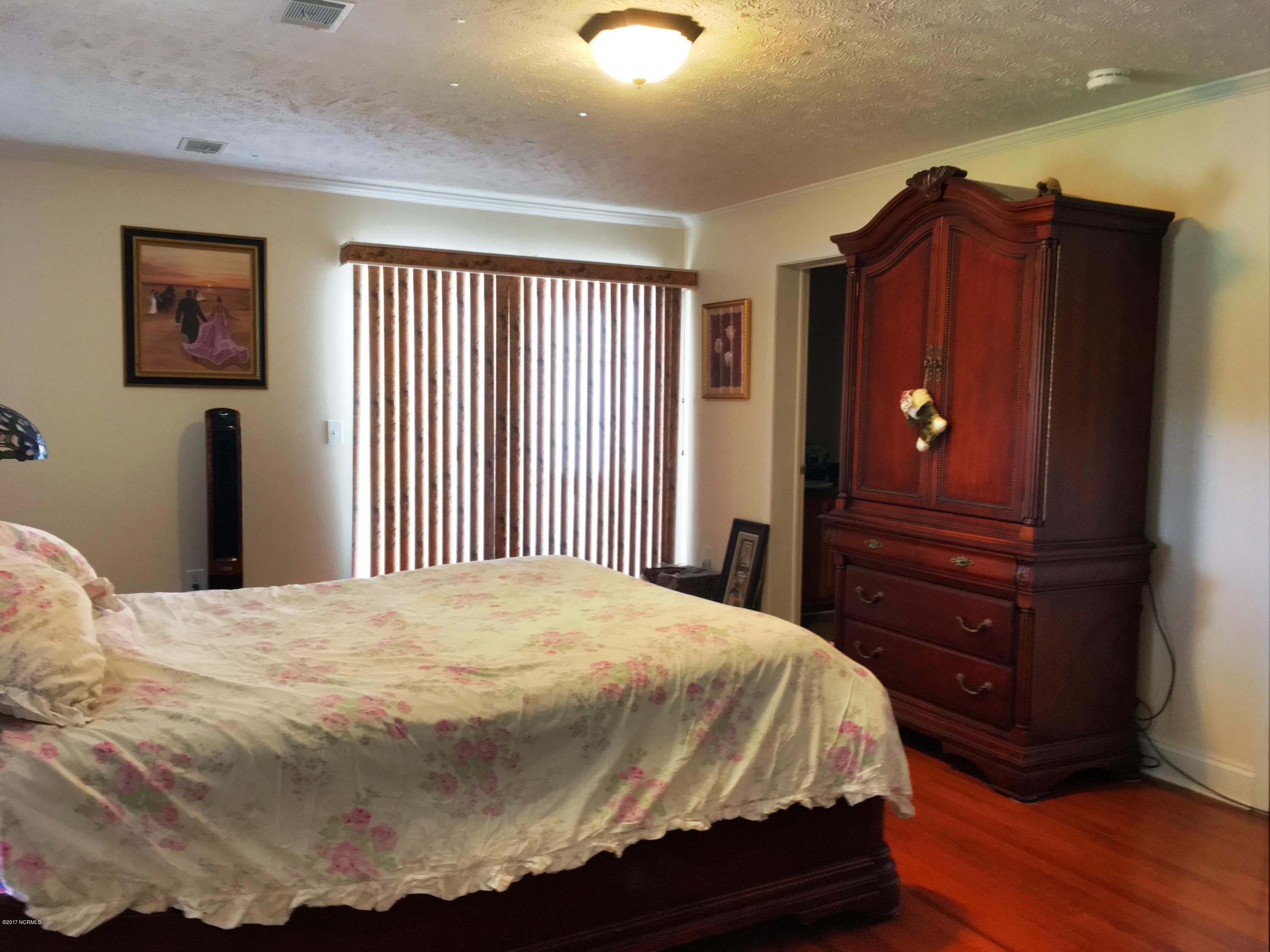 430 Singleton Road Washington, NC 27889 - Photo 21 of 48 20170711_172820659_iOS